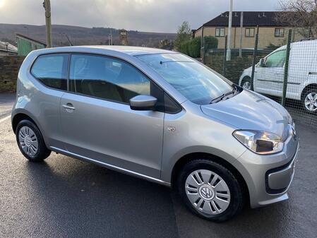 VOLKSWAGEN UP 1.0 Move up!